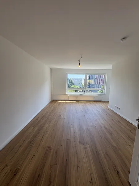 Stylische  3 Zimmer Wohnung nahe  U Birkenstraße